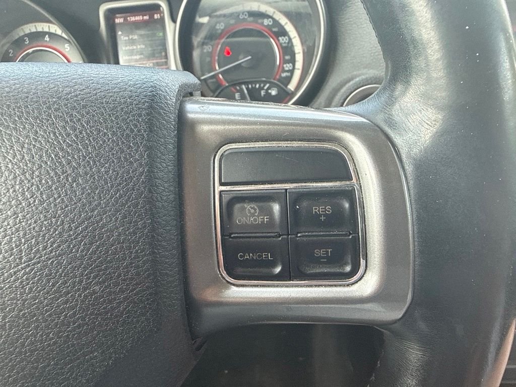 Used 2014 Gray Dodge Crossroad image 18