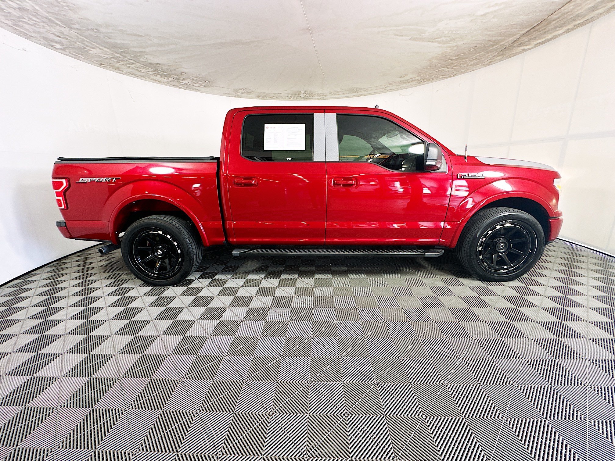 Used 2020 Red Metallic Ford XLT image 2