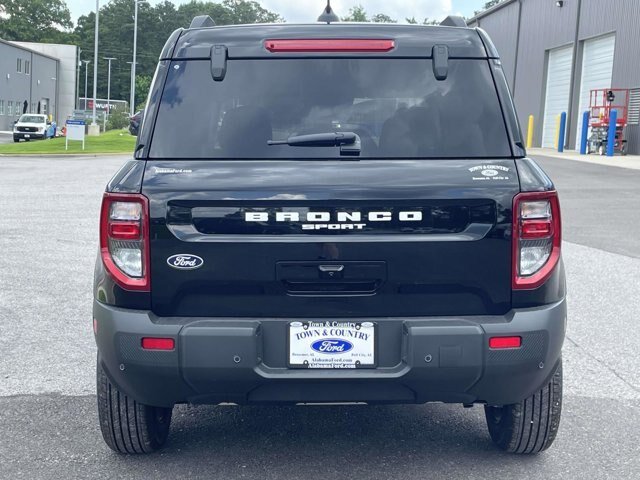 New 2026 Shadow Black Ford Outer Banks image 26