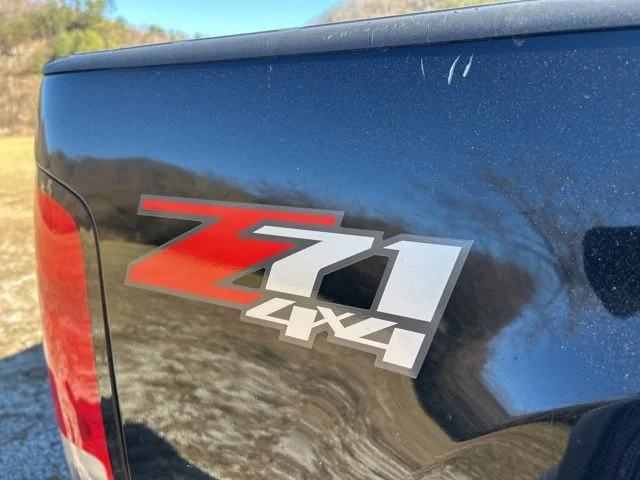 Used 2011 Black GMC Denali image 10