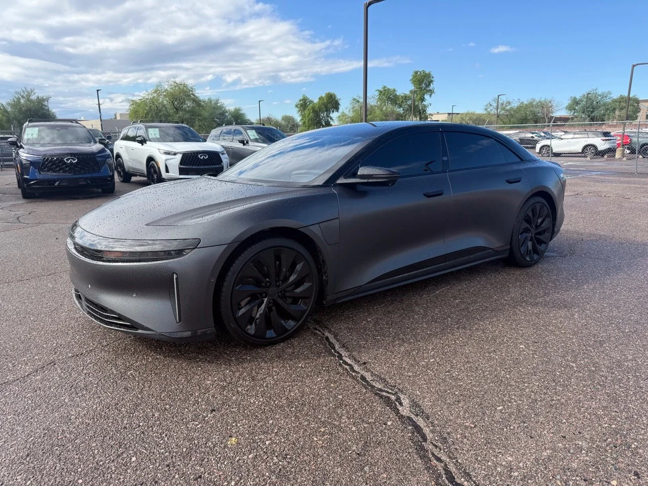 Used 2022  Lucid Grand Touring image 1