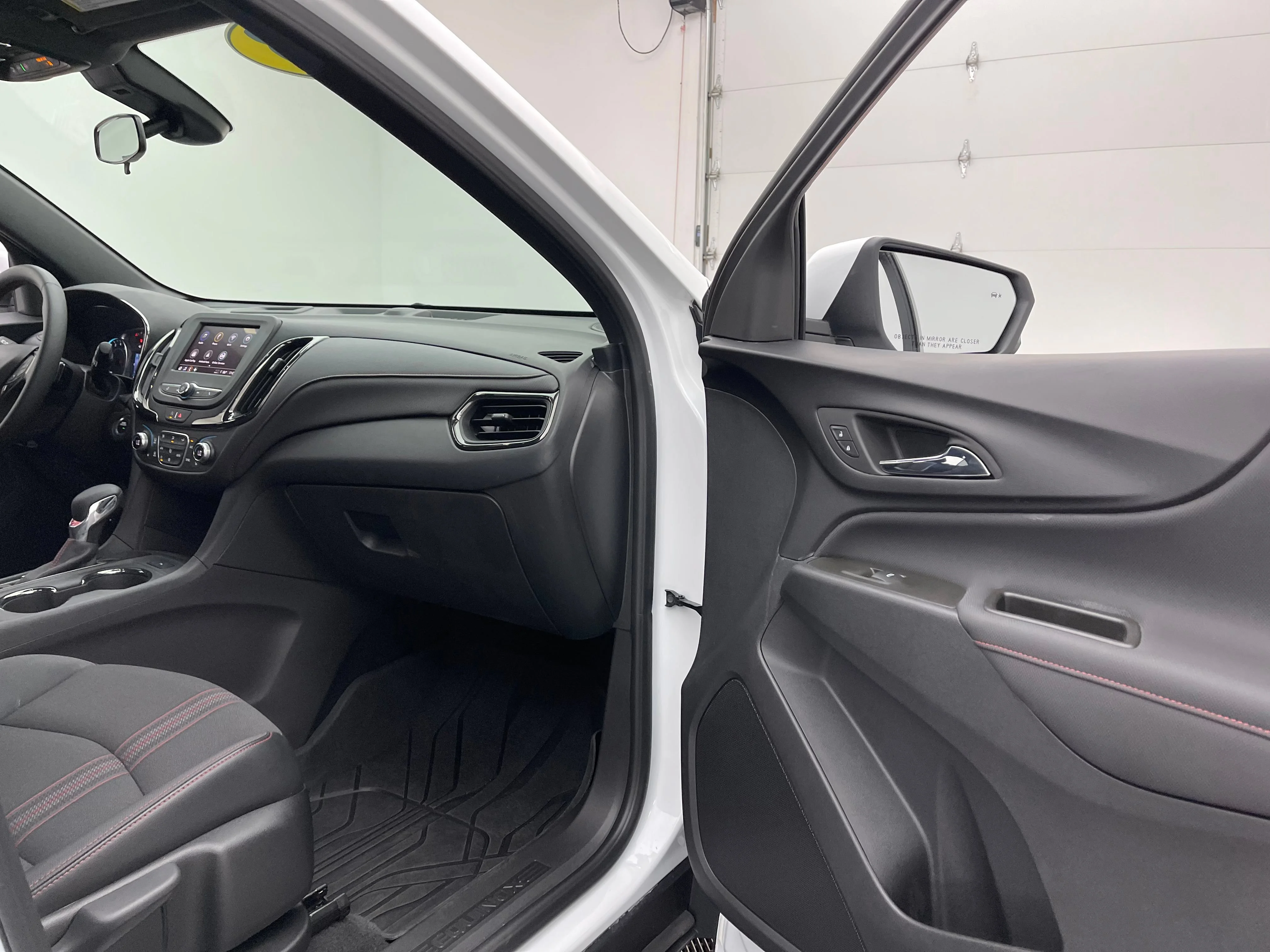 Used 2023 Summit White Chevrolet RS image 29