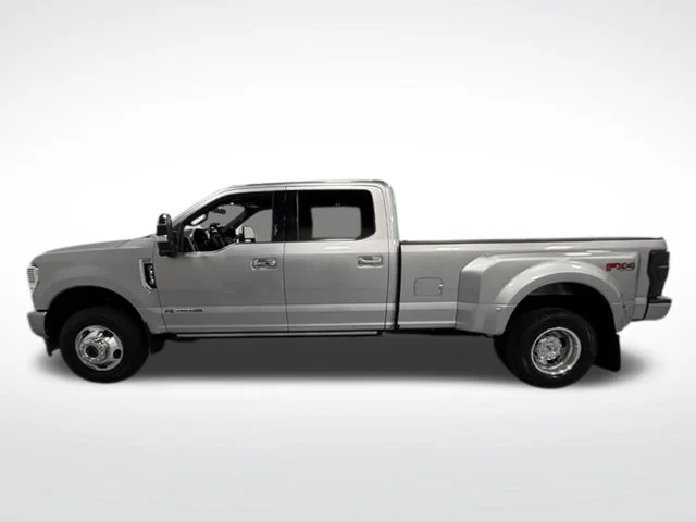 Used 2022 Silver Ford Platinum image 6