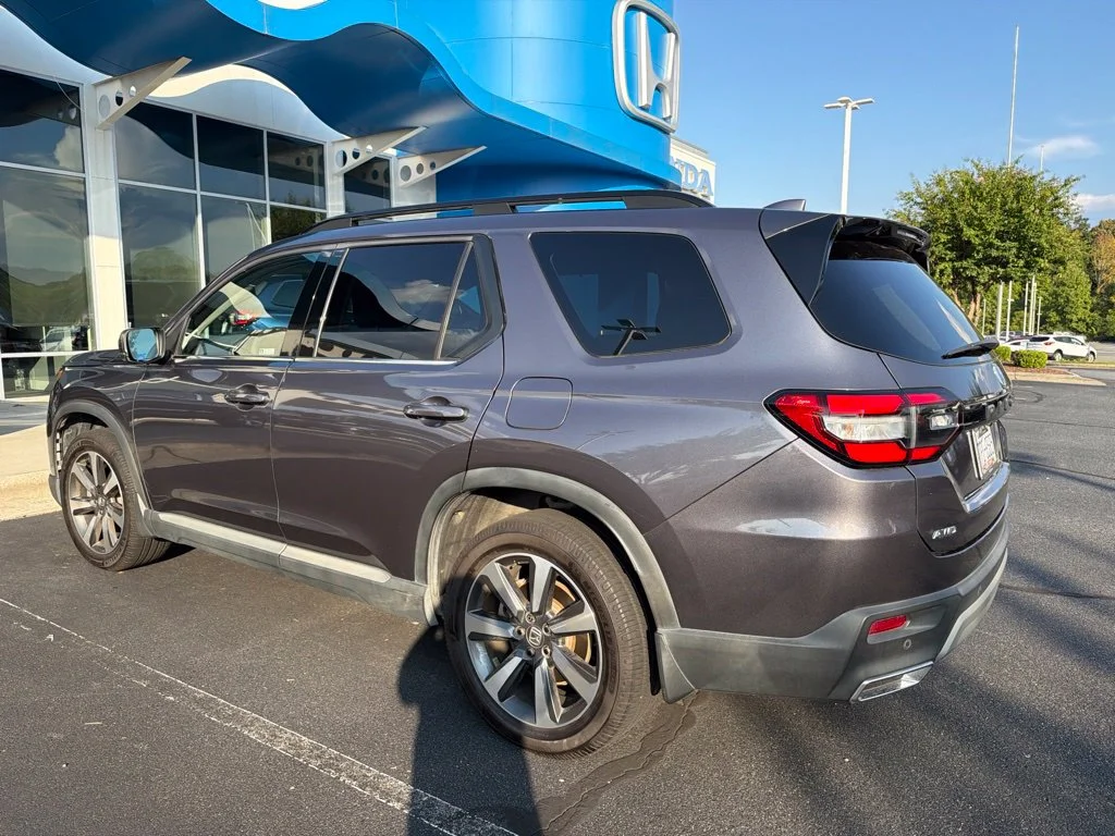 Used 2023 Gray Honda Touring image 9