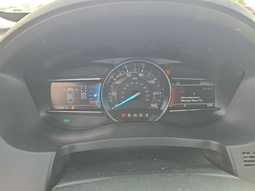 Used 2018 Red Ford Limited image 18
