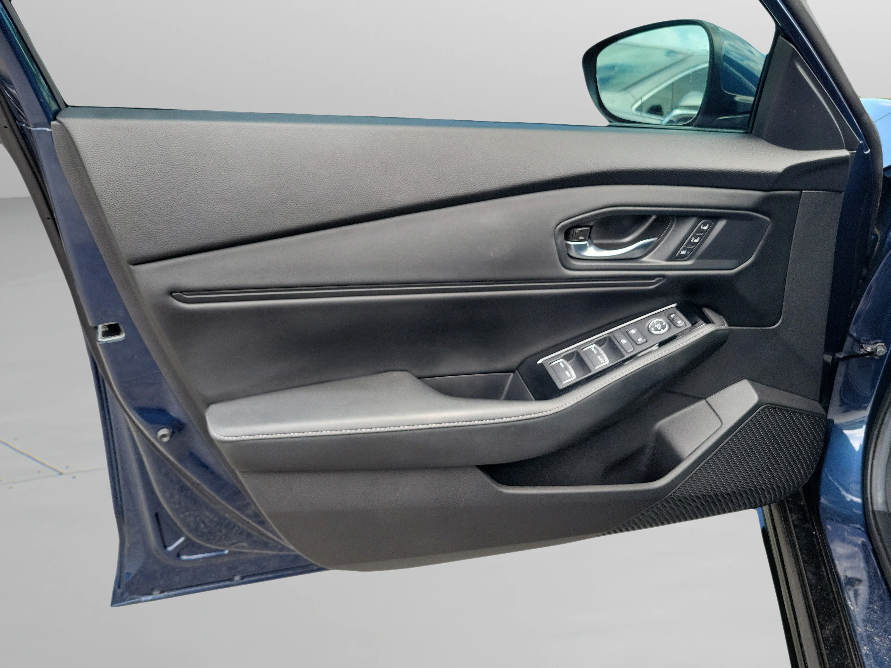 Used 2024 Canyon River Blue Metallic Honda Touring image 18