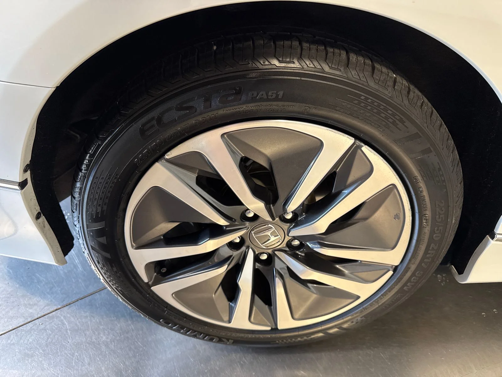 2020 Honda Accord Hybrid Touring - Photo 27
