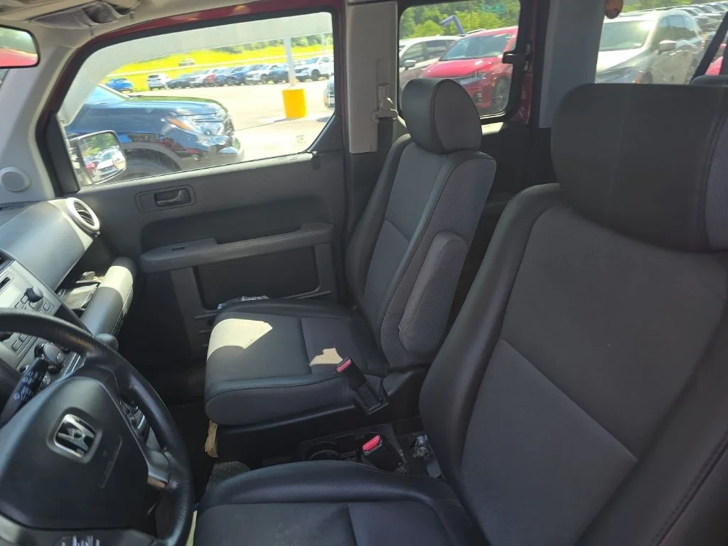Used 2006 Red Honda EX-P image 4