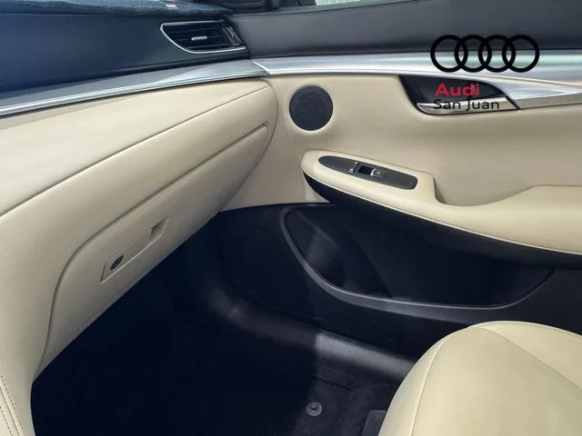 Used 2019 Black INFINITI LUXE image 34