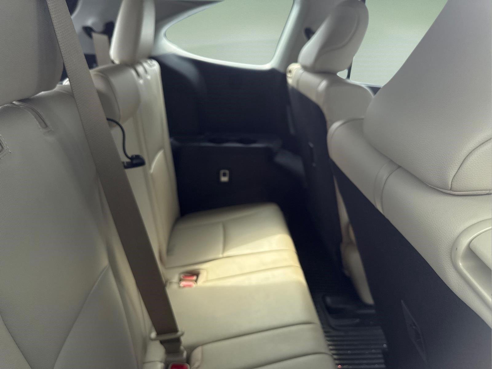 Used 2021 Magnetic Gray Metallic Toyota XLE image 17