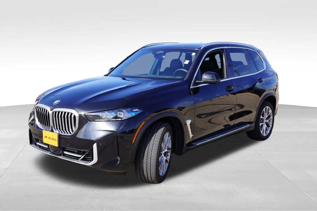 Used 2026 Black Sapphire Metallic BMW xDrive40i image 11