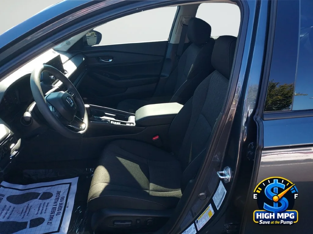 Used 2026 Gray Honda SE image 30
