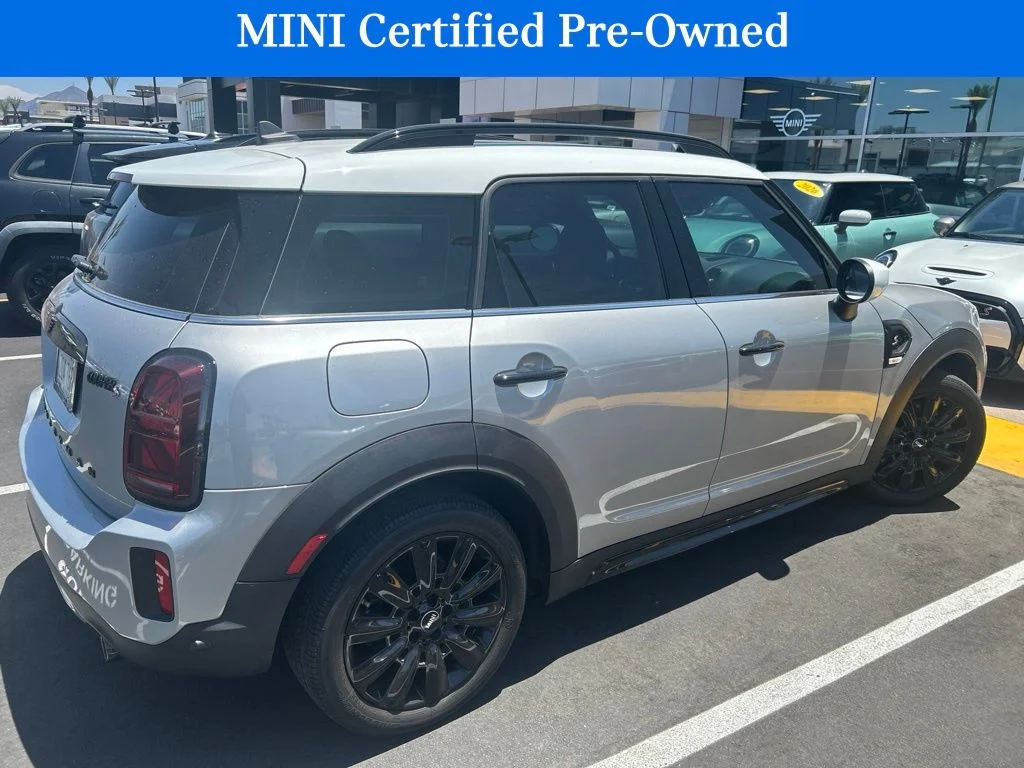 Certified Used 2024 Melting Silver III Metallic MINI  image 2