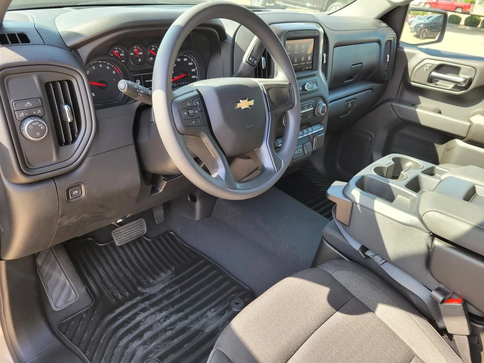 2026 Chevrolet Silverado 1500 Custom - Photo 15