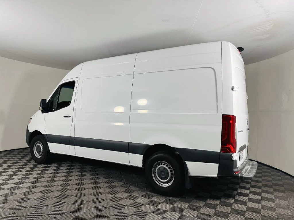 Used 2020  Mercedes-Benz  image 21