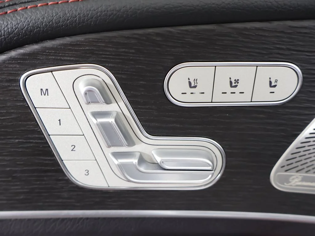 Used 2022 Polar White Mercedes-Benz GLE 53 AMG® image 43