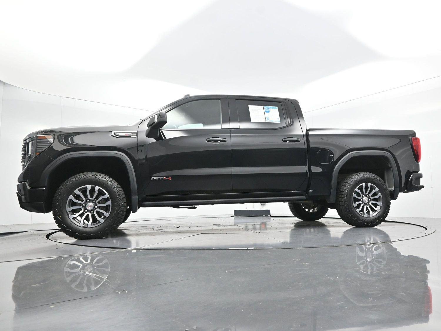 Used 2023 Onyx Black GMC AT4 image 50
