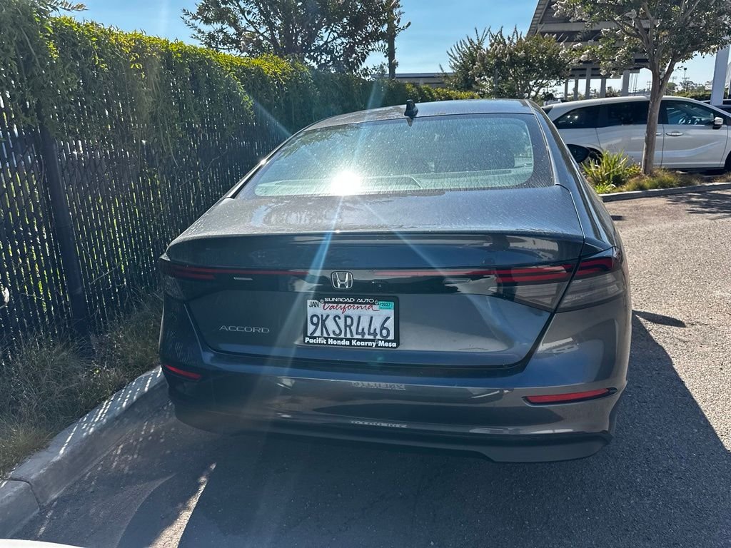 Used 2024  Honda EX image 18