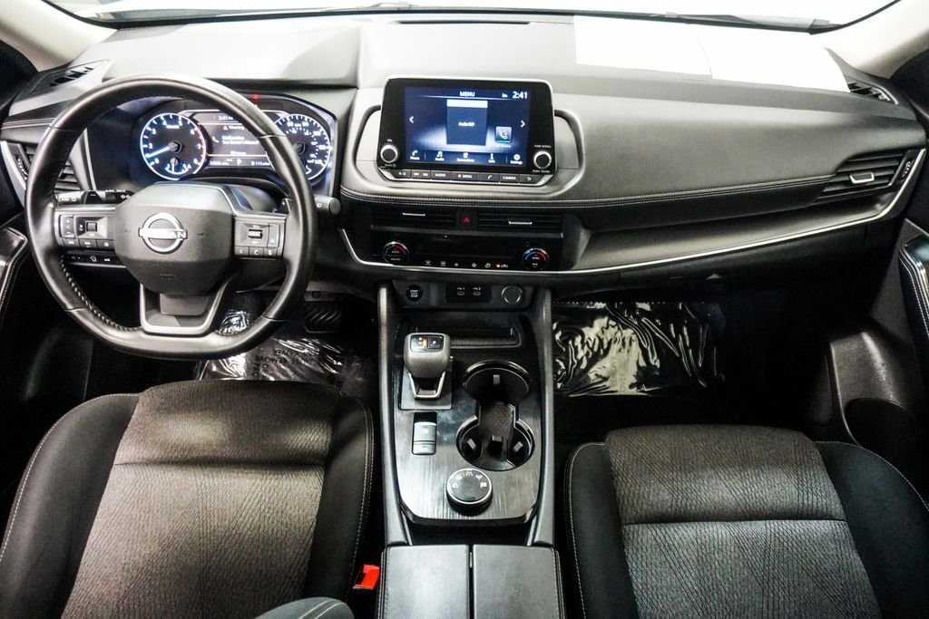 Used 2025 Silver Nissan SV image 11