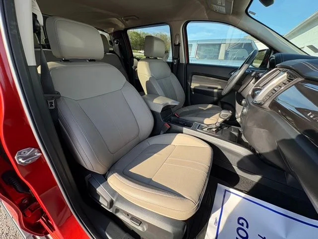 Used 2022 Red Ford Lariat image 32