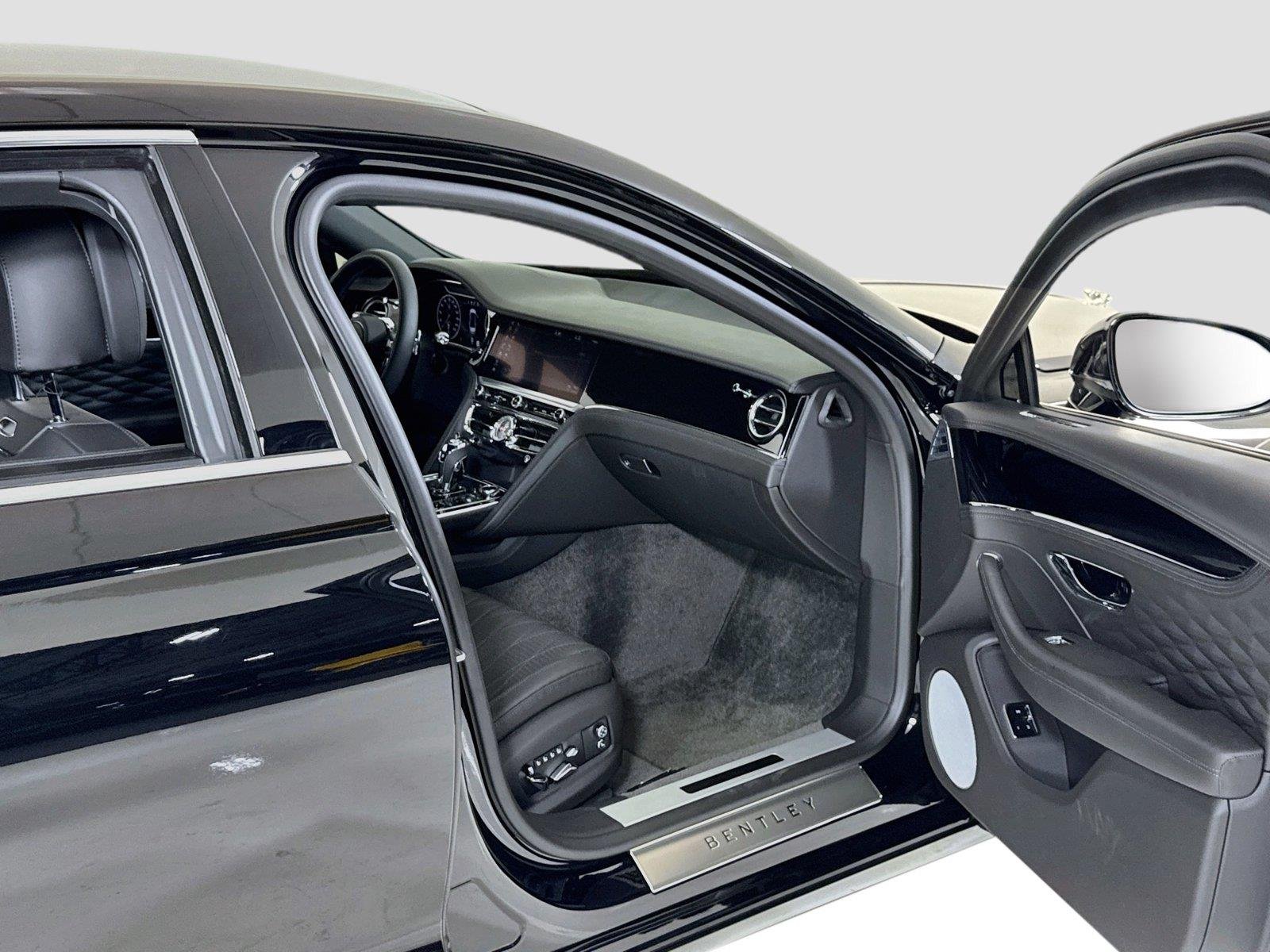 Used 2022 Beluga Bentley V8 | Mulliner Interior | Chrome 23