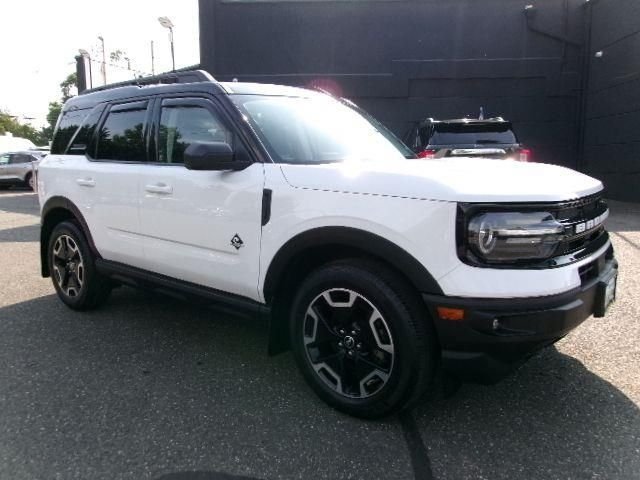 Certified Used 2021 Oxford White Ford Outer Banks image 3