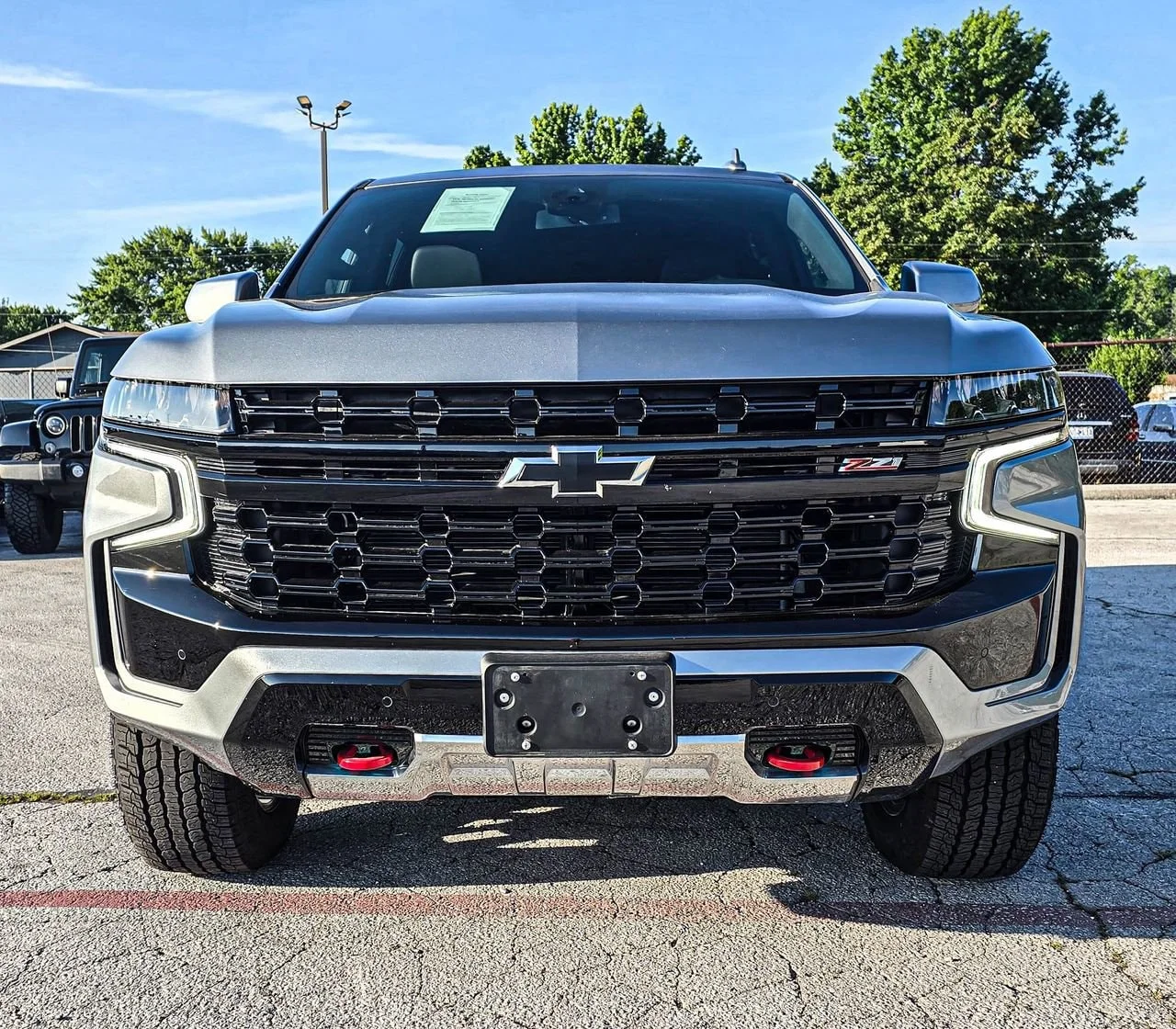Used 2023 Sterling Gray Metallic Chevrolet Z71 image 1