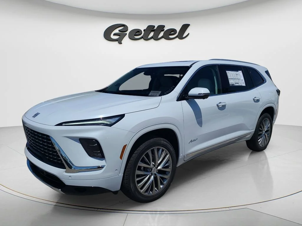 2026 Buick Enclave Avenir's photo