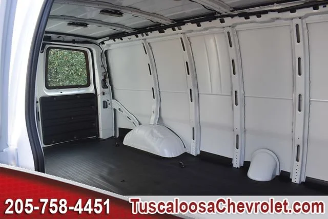 2025 Chevrolet Express Cargo Work Van - Photo 16