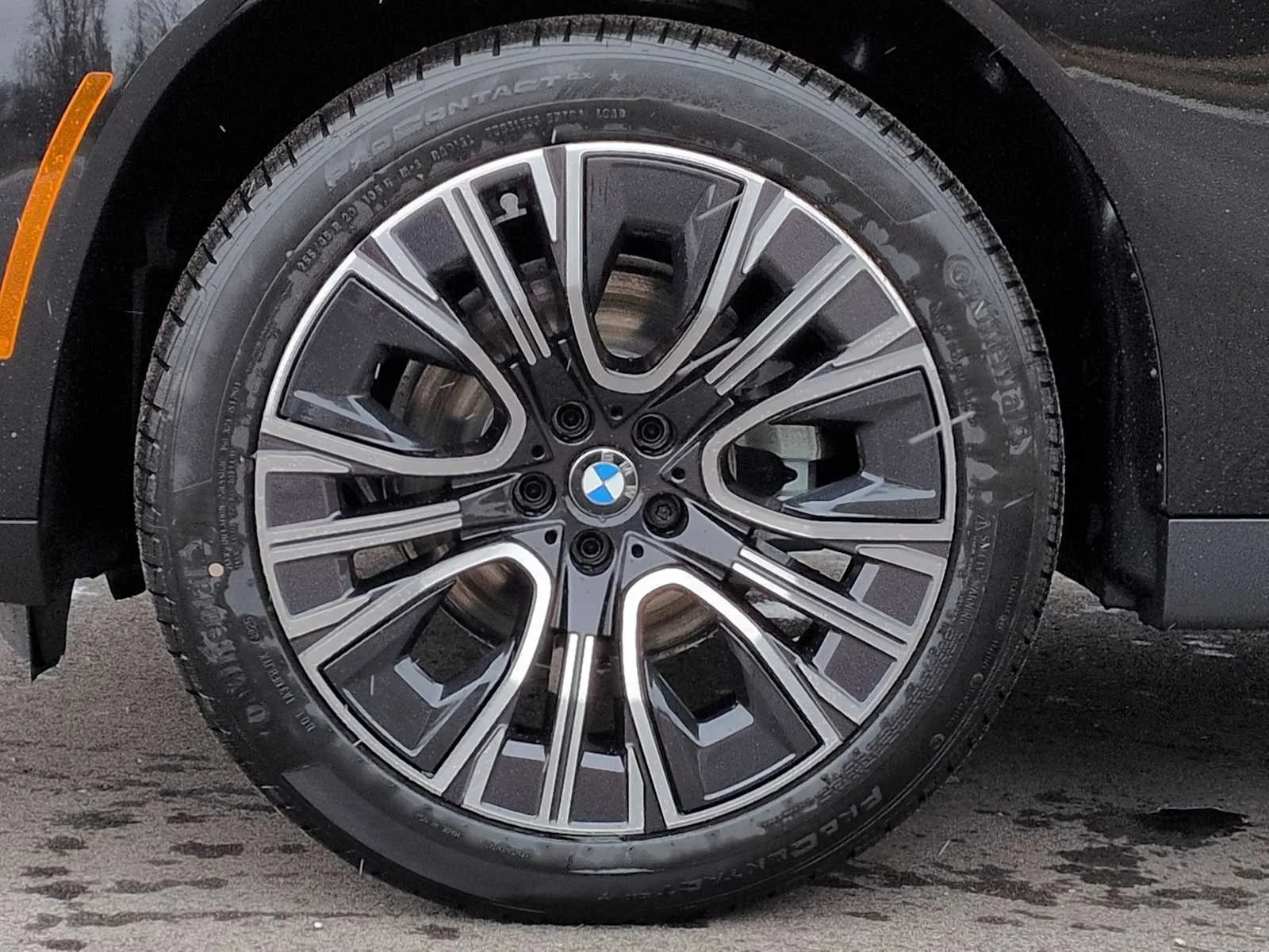 New 2026 Black Sapphire Metallic BMW 30 xDrive image 13