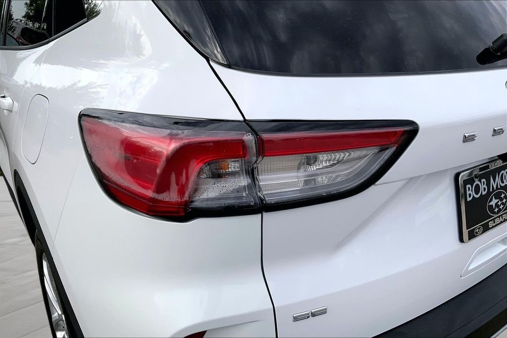 Used 2022 White Ford SE image 23