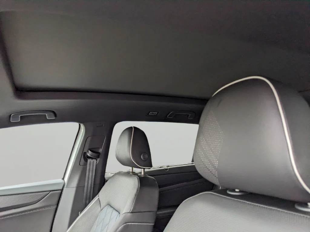 2026 Volkswagen Atlas Cross Sport SEL Premium R-LINE - Photo 23