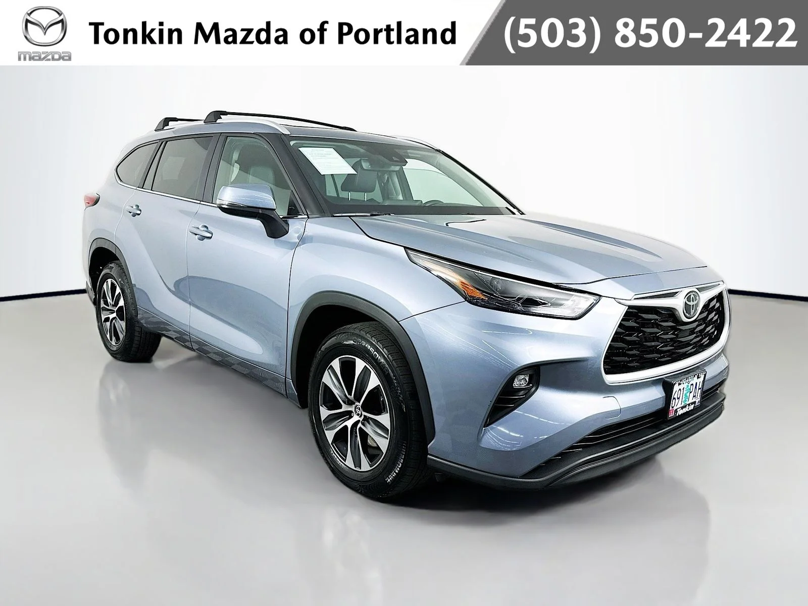 2023 Toyota Highlander XLE FWD's photo