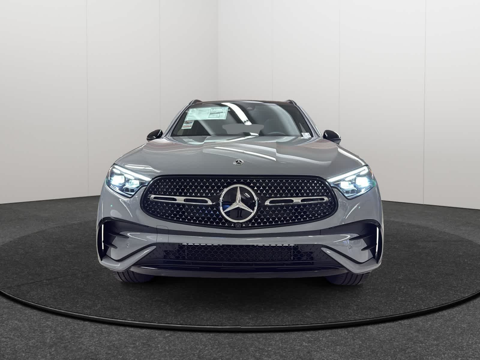New 2026 MANUFAKTUR Alpine Grey Mercedes-Benz GLC 300 image 2