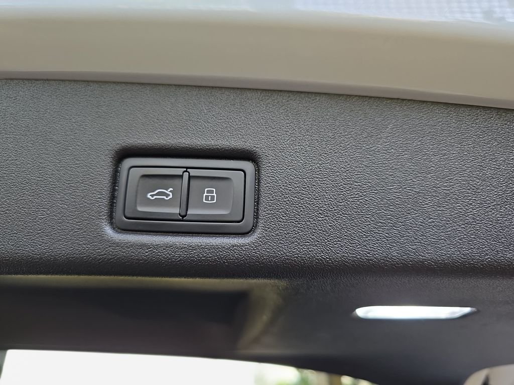 Used 2025 White Audi 2.0T Prestige image 16