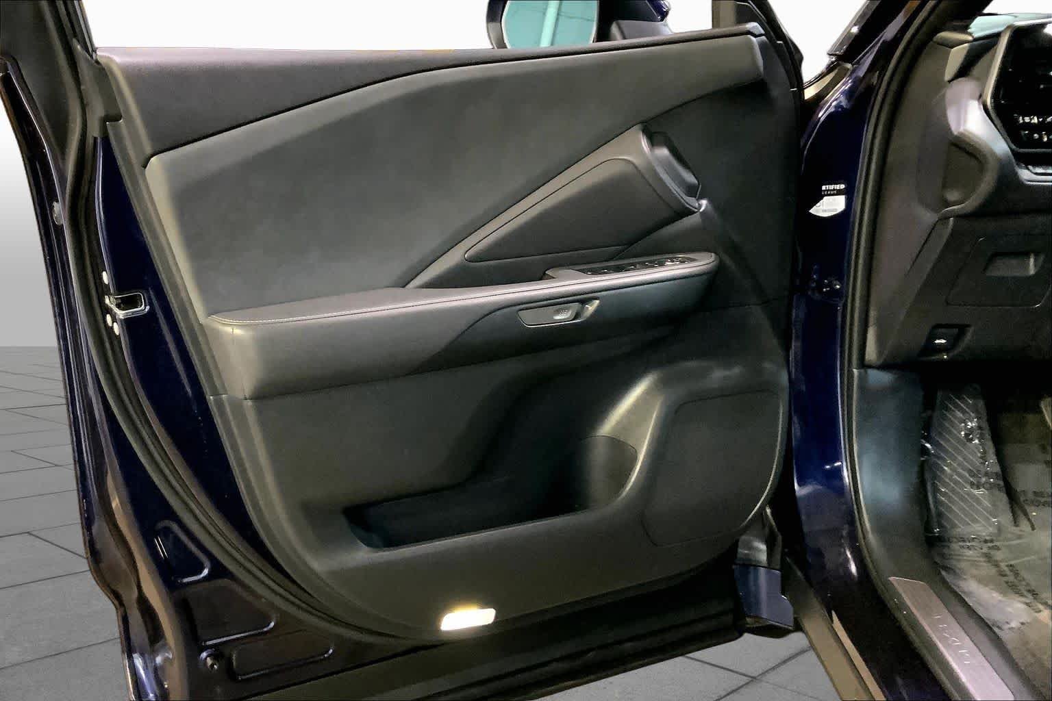 Used 2025 Nightfall Mica Lexus Premium image 22