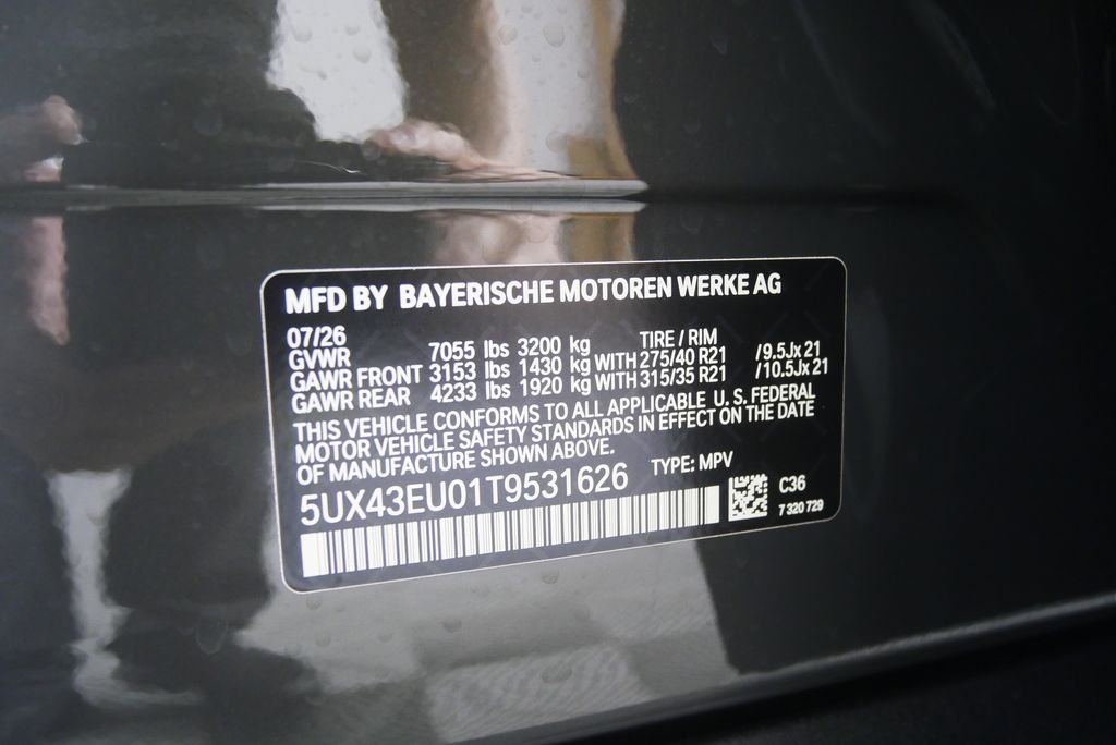 New 2026 Dravit Grey Metallic BMW xDrive50e image 24