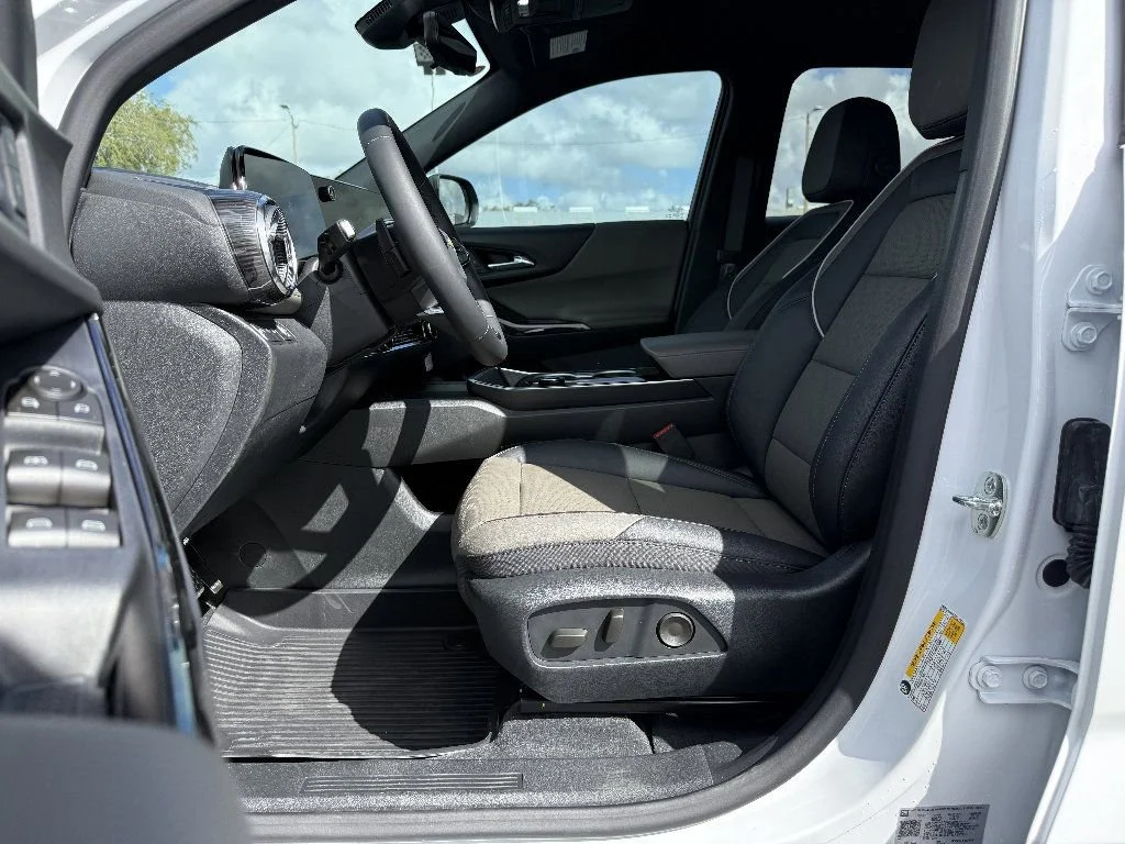 2026 Chevrolet Equinox LT - Photo 14