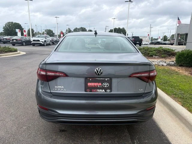 Used 2024 Gray Volkswagen 1.5T SE image 8