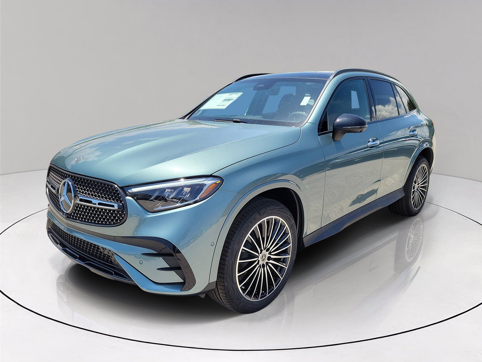 New 2026 Verde Silver Metallic Mercedes-Benz GLC 300 image 33