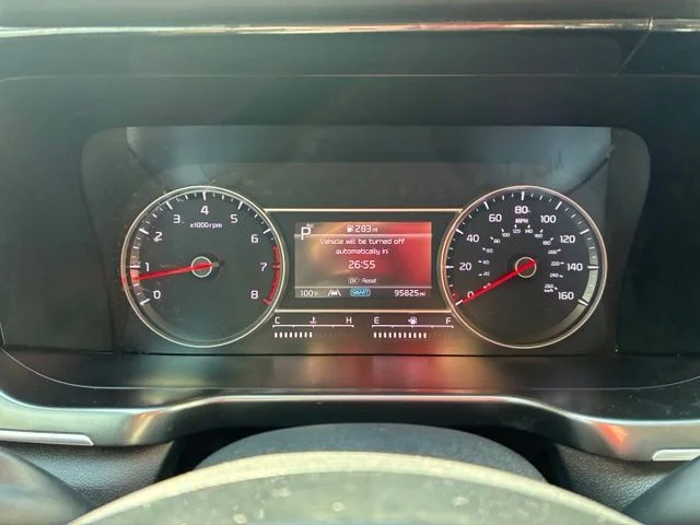 Used 2022 Passion Red Tintcoat Kia S image 15
