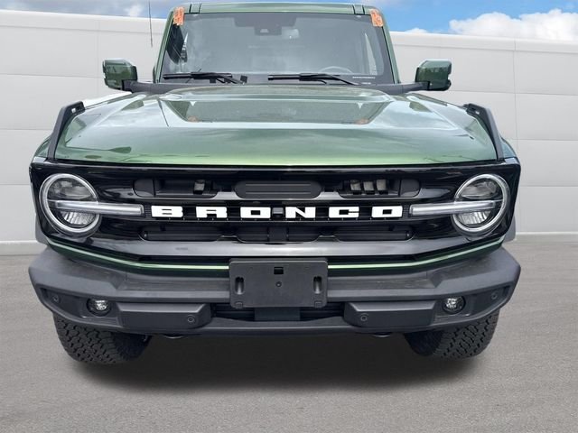 Used 2025 Eruption Green Metallic Ford Outer Banks image 5