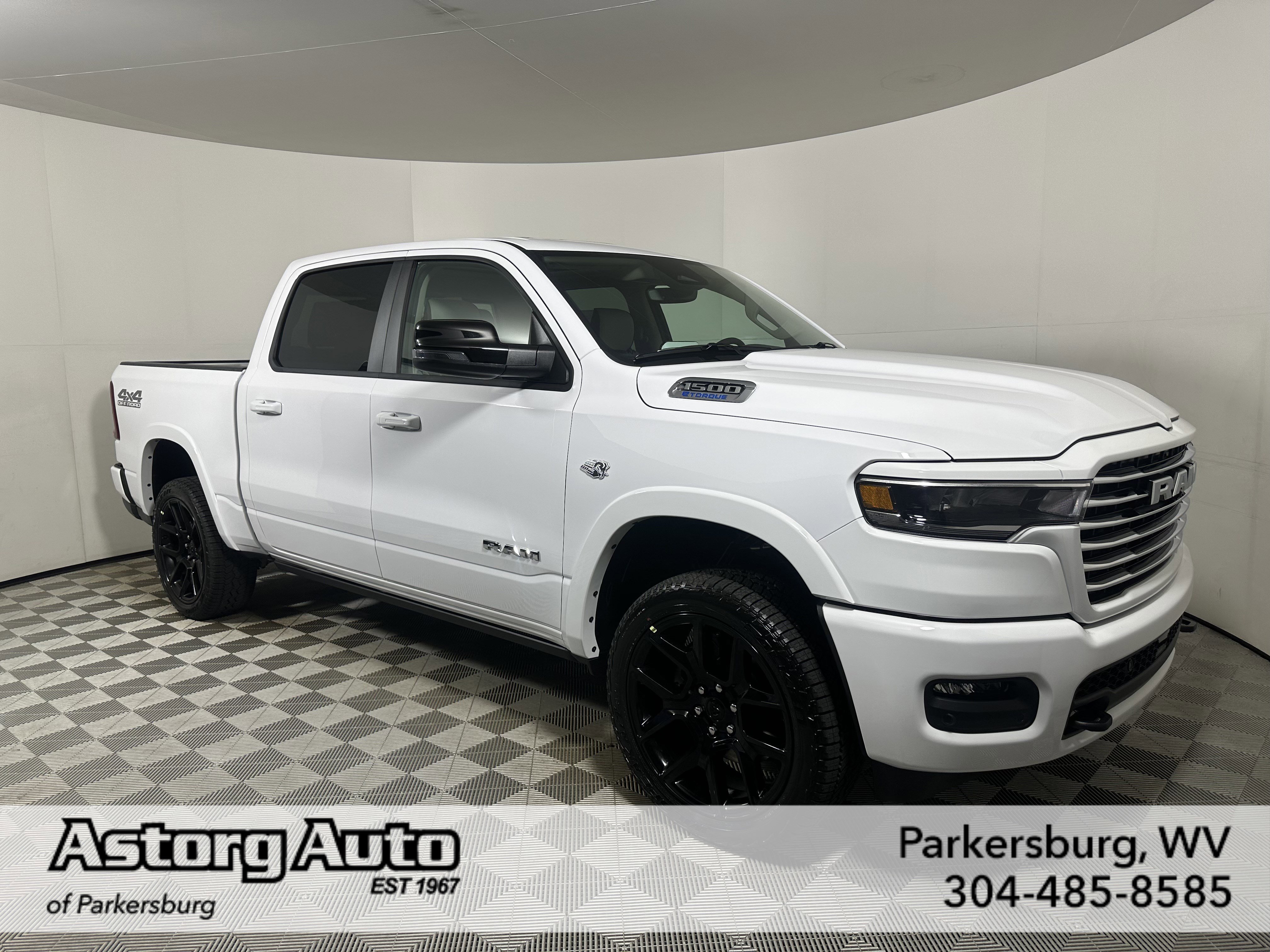2026 RAM 1500 Laramie 4x4 Crew Cab 5'7's photo