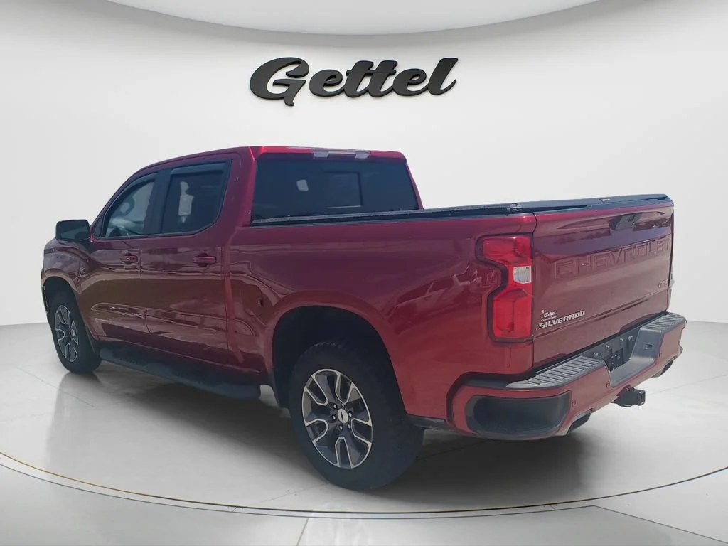Used 2021 CHERRY RED TINTCOAT Chevrolet RST image 5