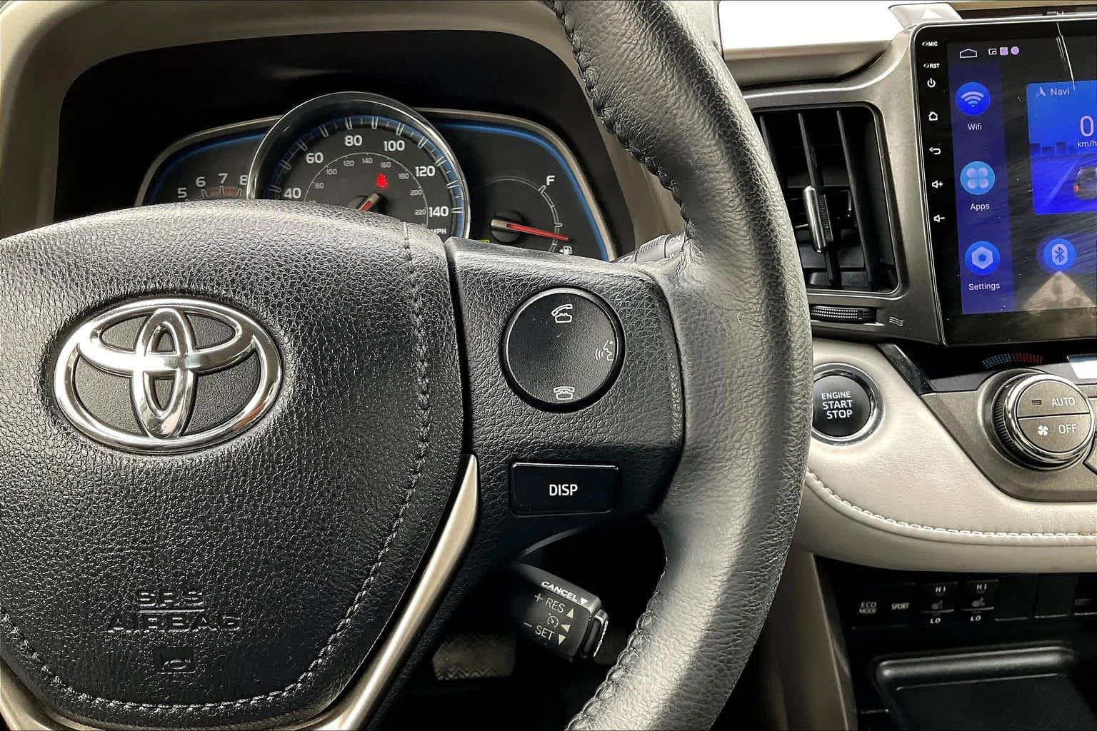 Used 2014 Blizzard Pearl Toyota Limited image 24