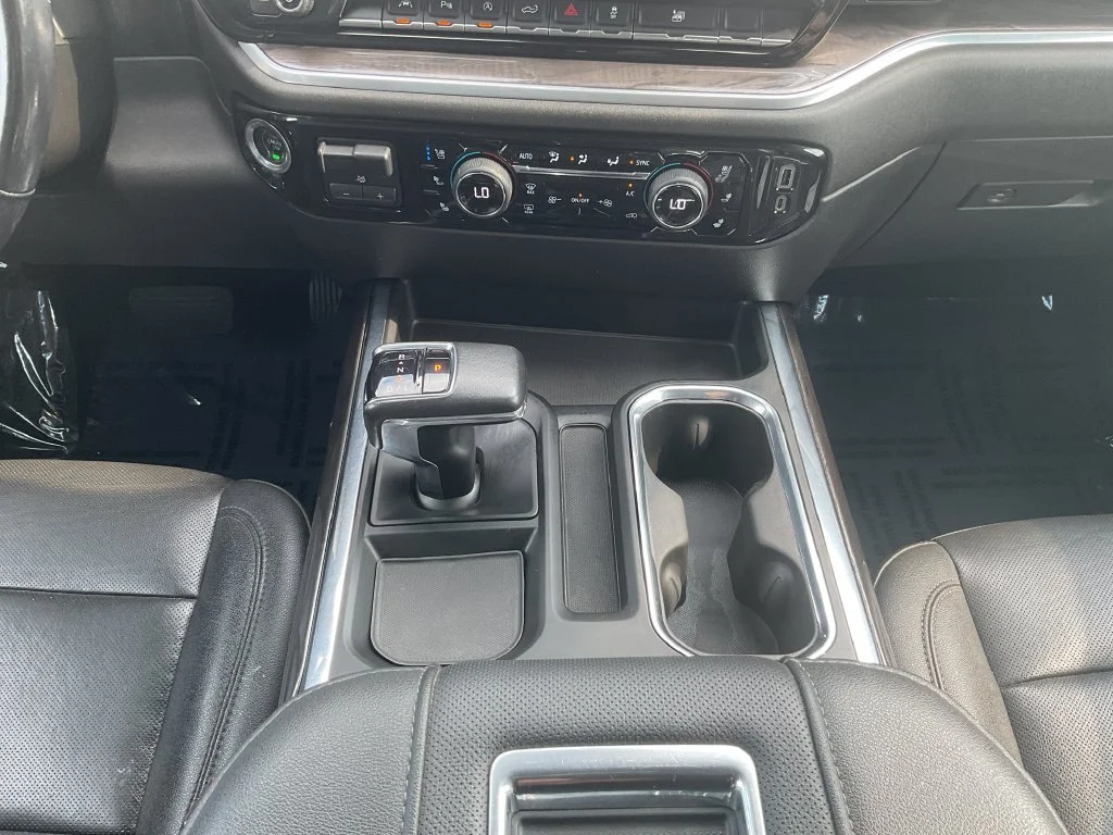 Used 2022 Gray Chevrolet LTZ image 27