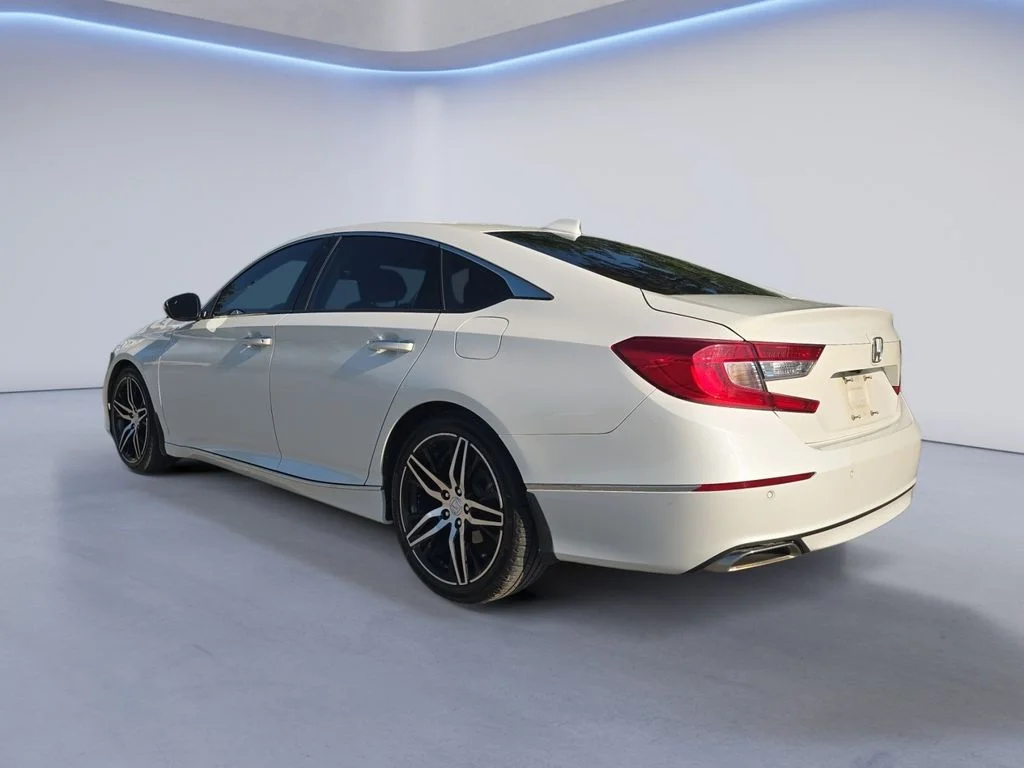 Used 2022 Platinum White Pearl Honda Touring image 3