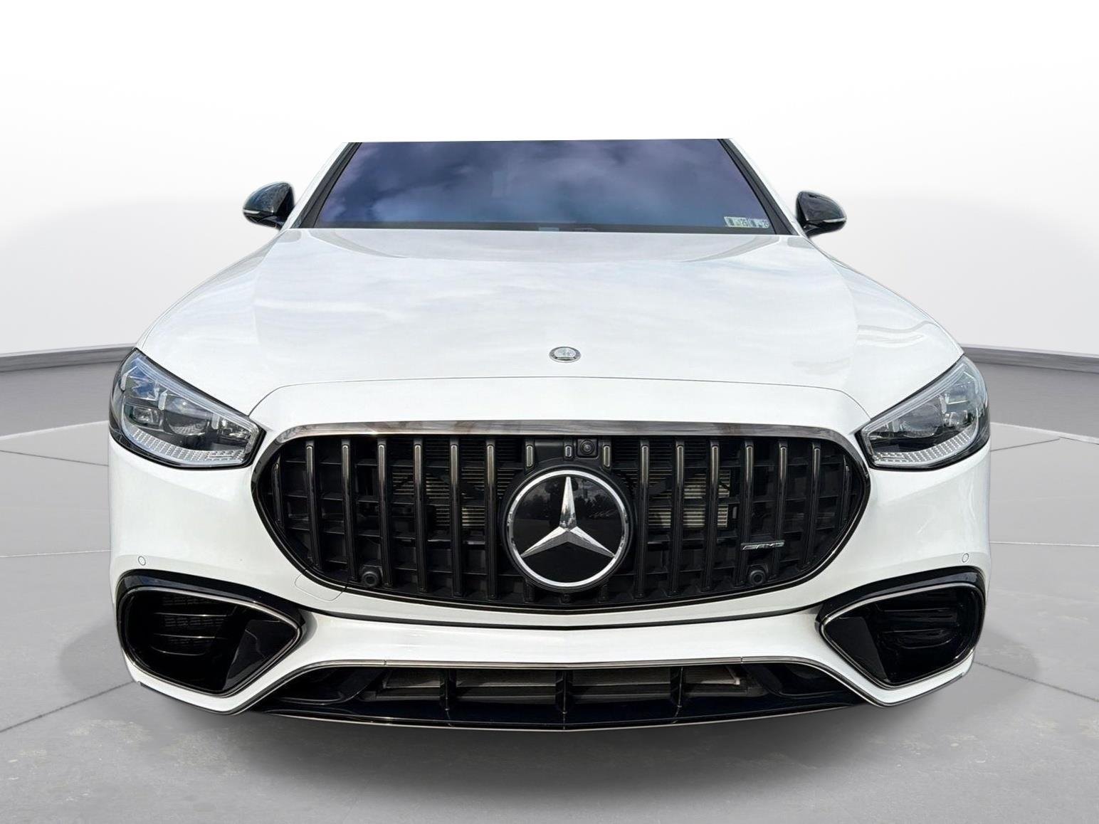 Used 2024 MANUFAKTUR Moonlight White Metallic Mercedes-Benz AMG® S 63 E image 2