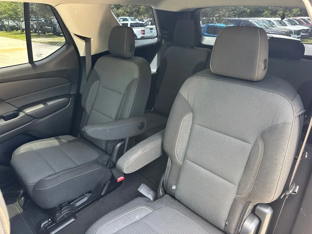 Used 2018 Black Metallic Chevrolet LT image 11