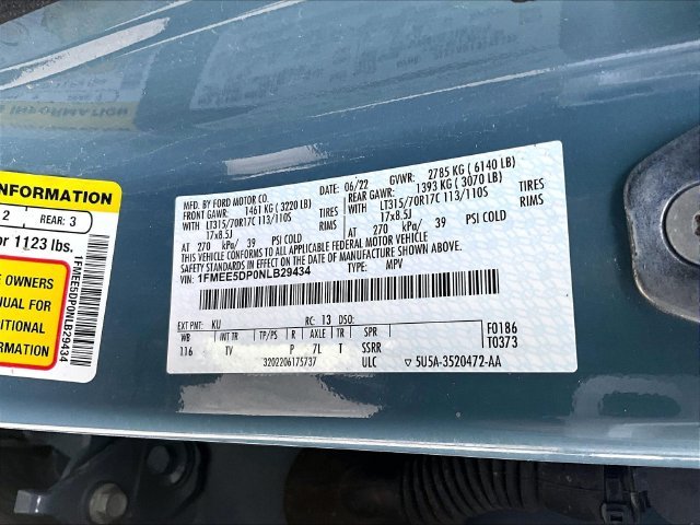 Used 2022 Blue Ford Wildtrak image 9